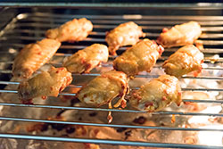 Chinese Baked Hot Wings Cooking Process | omnivorescookbook.com