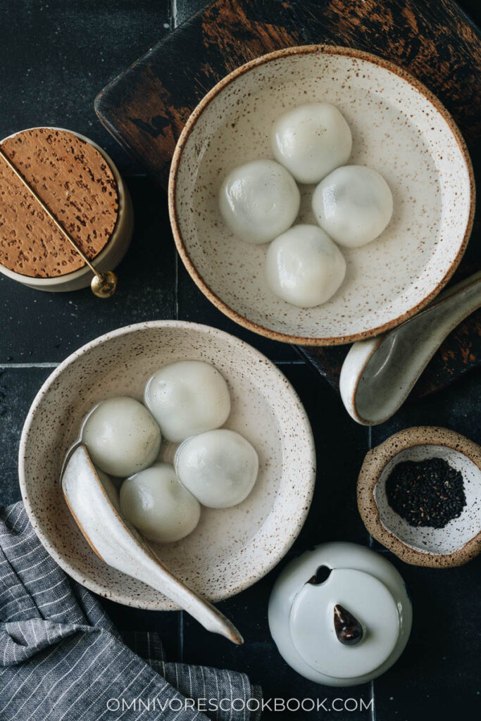 Black Sesame Sweet Rice Balls Tang Yuan Omnivore S Cookbook