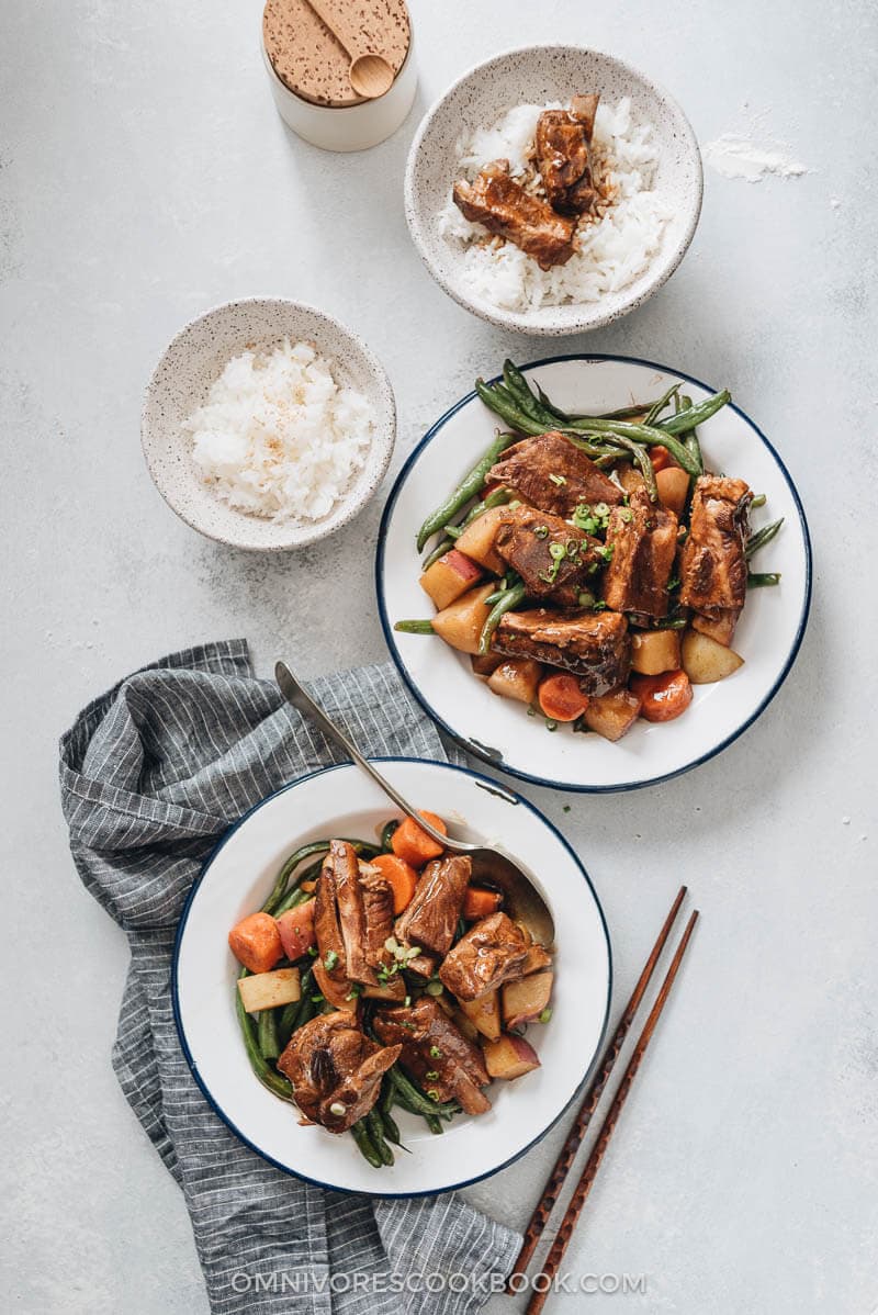 Asian Braised Pork Ribs (红烧排骨) - An easy recipe that promises fall-off-the-bone ribs with a rich, savory taste. Freezer-friendly and perfect for meal prep. {Gluten Free Adaptable}