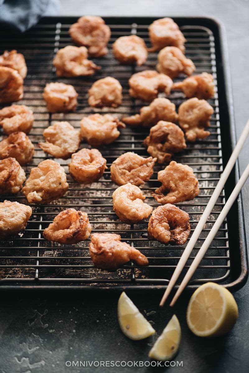 Fried shrimp on cooking rack closeup