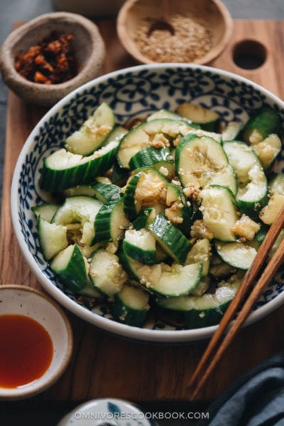 Easy Chinese Cucumber Salad (拍黄瓜) - Omnivore's Cookbook