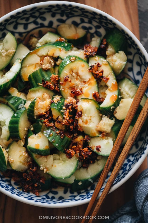 Easy Chinese Cucumber Salad (拍黄瓜) - Omnivore's Cookbook