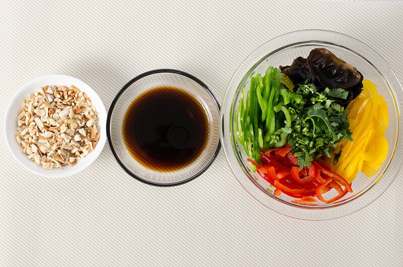 Black Fungus Salad (凉拌木耳) - an easy, healthy and refreshing Chinese appetizer | Omnivore's Cookbook