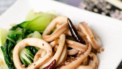Chinese style Squid Stir Fry | Omnivore's Cookbook