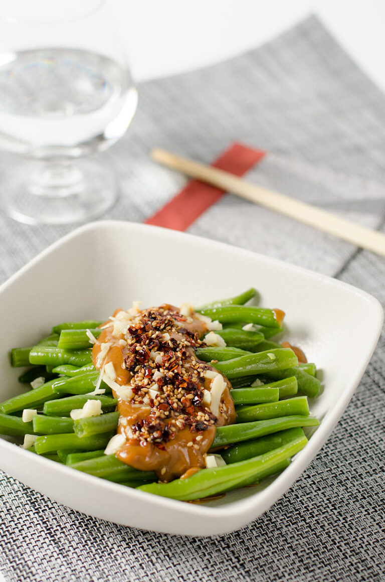 Green Beans with Spicy Peanut Sauce Omnivore's Cookbook