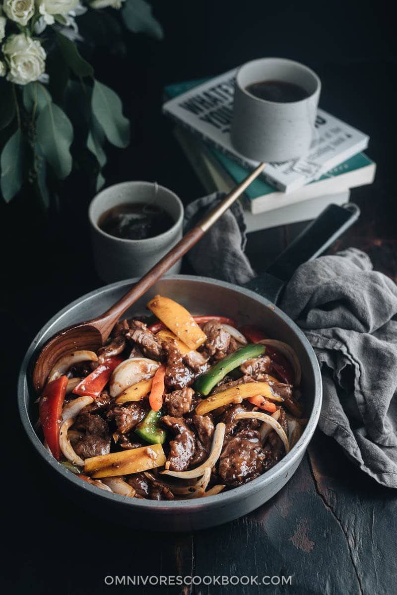 Restaurant-style black pepper steak that is tender, juicy and rich, with crisp veggies and a scrumptious sauce that goes perfectly with steamed rice. {Gluten Free Adaptable}