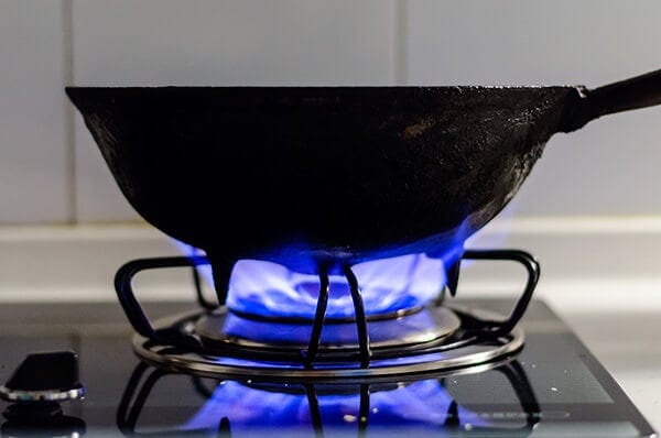 The Right Way to Heat up a Wok | Omnivore's Cookbook