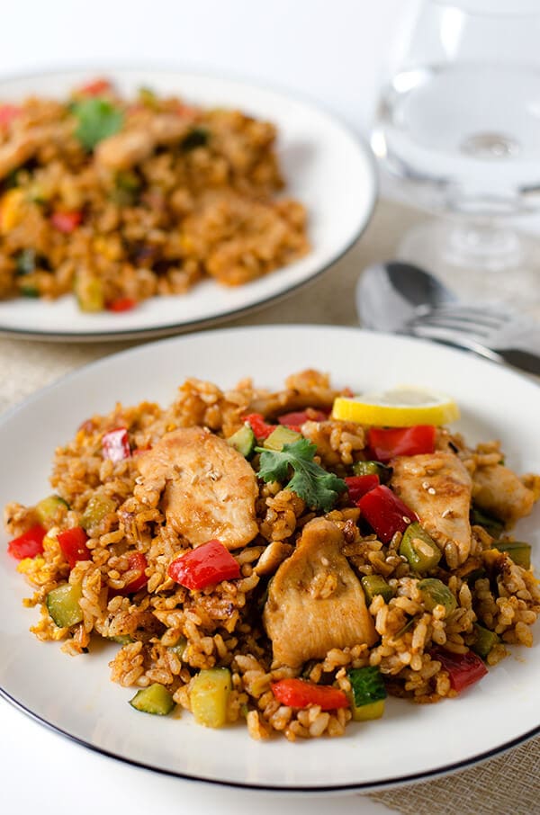 Thai Curry de Frango Frito, Arroz ou Omnívoro Livro de receitas