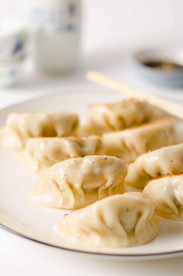 San Xian Potsticker with Pork, Shrimp and Shiitake Mushroom | omnivorescookbook.com