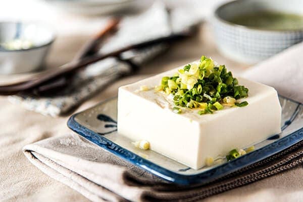 Green Onion Tofu Salad | omnivorescookbook.com