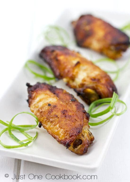 15 Chicken Wings Recipes that Will Blow your Mind - Garlic Miso Chicken Wings