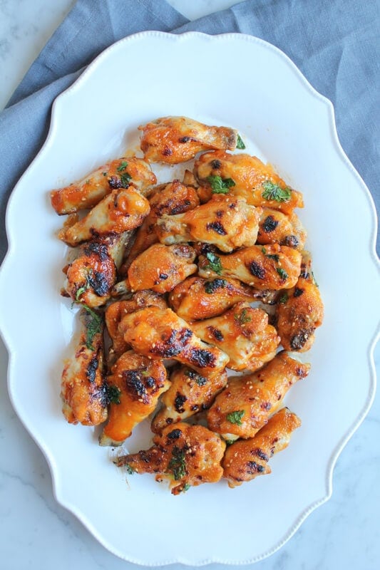 15 Chicken Wings Recipes that Will Blow your Mind - Extra Spicy Honey-Sriracha Chicken Wings