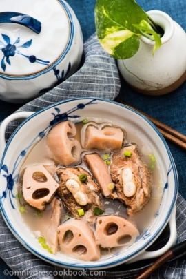 Lotus Root Soup With Pork Ribs (排骨莲藕汤) | omnivorescookbook.com