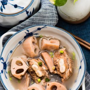 Lotus Root Soup With Pork Ribs (排骨莲藕汤) | omnivorescookbook.com