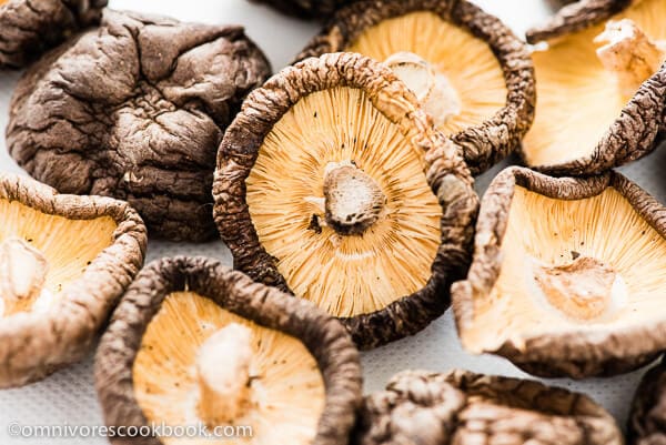Dried Shiitake Mushroom | omnivorescookbook.com