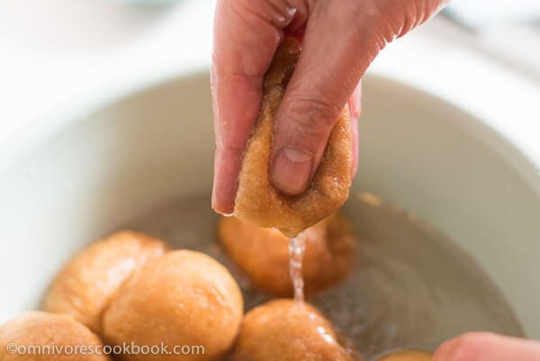 Fried Gluten Balls (面筋) | omnivorescookbook.com