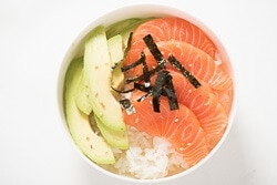 Salmon Sashimi Bowl with Avocado Cooking Process | omnivorescookbook.com