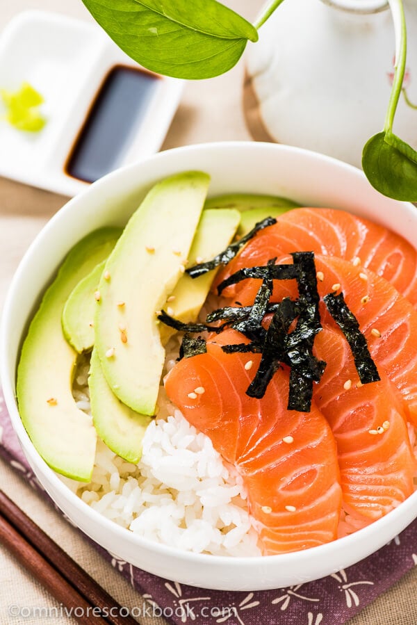 Salmon Sashimi Bowl with Avocado | Omnivore&#39;s Cookbook