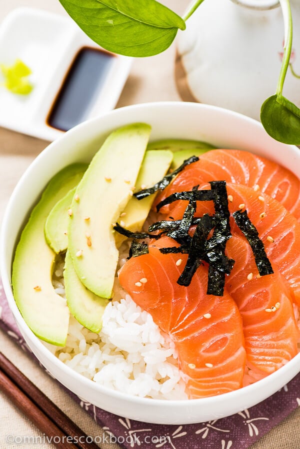 Salmon Sashimi Bowl With Avocado | Omnivore's Cookbook