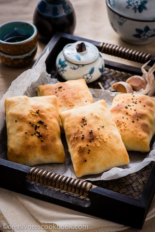 Baked Samosa - the moist and rich lamb onion filling is wrapped in a crispy crust. A great appetizer or party snack | omnivorescookbook.com