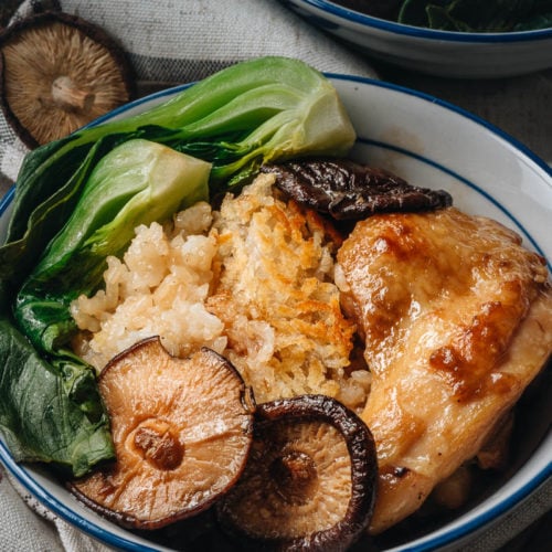 The Best Clay Pot Chicken Rice (鸡肉煲仔饭) - Omnivore's Cookbook