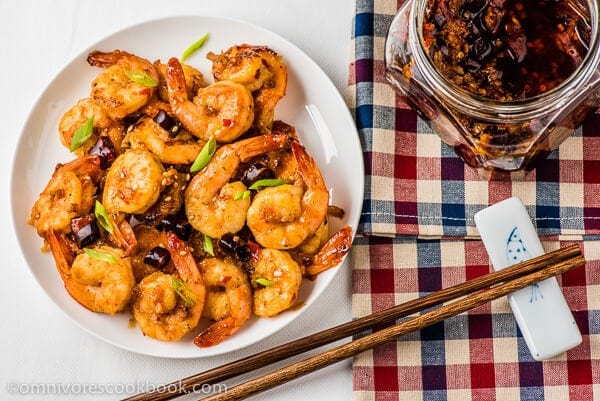 These hot shrimp are so appetizing, scrumptious, and flavorful, that you can hardly imagine they require only 15 minutes to get ready - Sichuan Spicy Shrimp Stir-Fry | omnivorescookbook.com