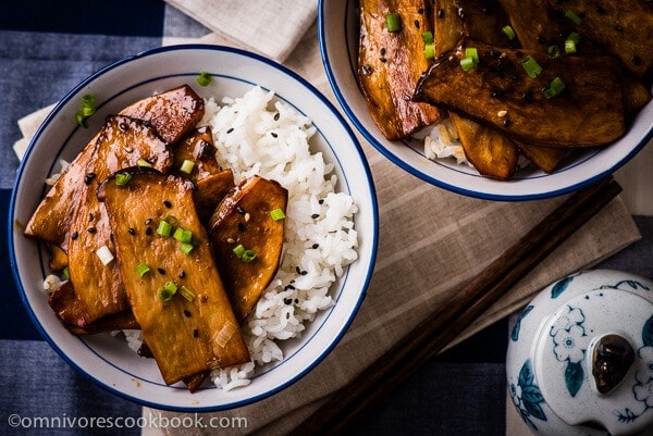 Teriyaki King Oyster Mushroom - A super easy way to cook king oyster mushrooms to make a vegan dish that tastes better than meat!