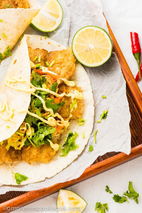 Curried Fish Tacos - simple and super flavorful tacos that only require 30 minutes to prepare and are perfect for a potluck | omnivorescookbook.com