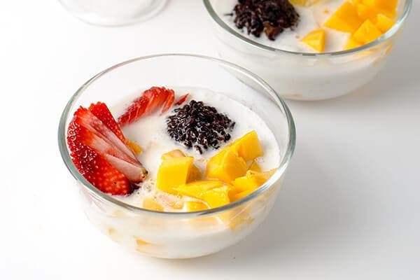 Black Rice with Coconut Milk and Fruits cooking process thumbnail | omnivorescookbook.com