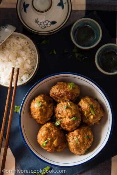 Chinese Lion’s Head Pork Meatballs (狮子头) | Omnivore's Cookbook