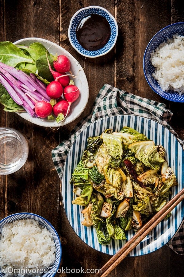 Chinese Vinaigrette Cabbage Stir Fry (醋溜卷心菜) Omnivore's Cookbook