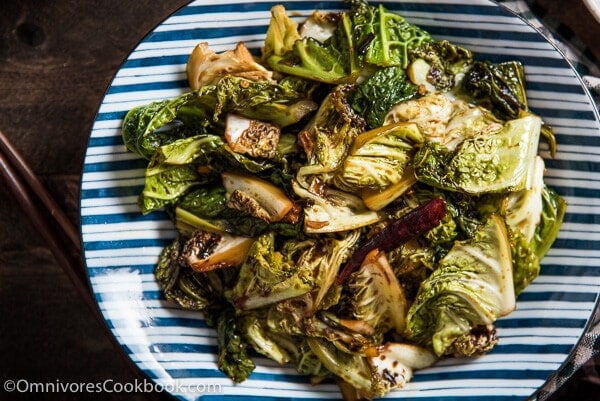 Chinese Vinaigrette Cabbage Stir Fry (醋溜卷心菜) - A simple and quick dish that makes cabbage richly flavored and addictive! | omnivorescookbook.com