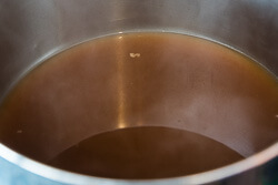 Easy Vietnamese pho noodle soup Cooking Process | omnivorescookbook.com