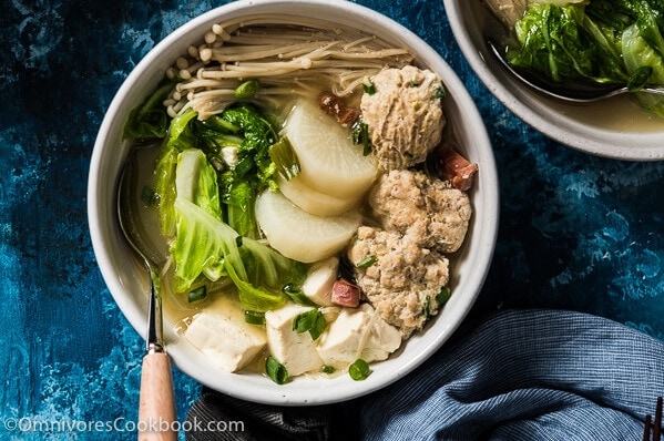 Napa Cabbage Soup with Tofu and Meatballs - Learn to cook the heartiest soup, plus two tips on how to quickly create a rich broth with just a few ingredients! | omnivorescookbook.com