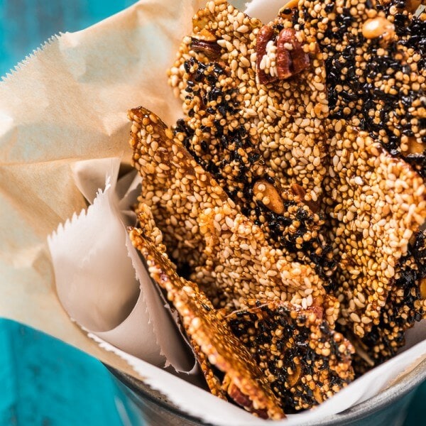 Quinoa Sesame Brittle - Only 150 calories per serving, full of nutrition, and just 10 minutes active cooking time. | omnivorescookbook.com