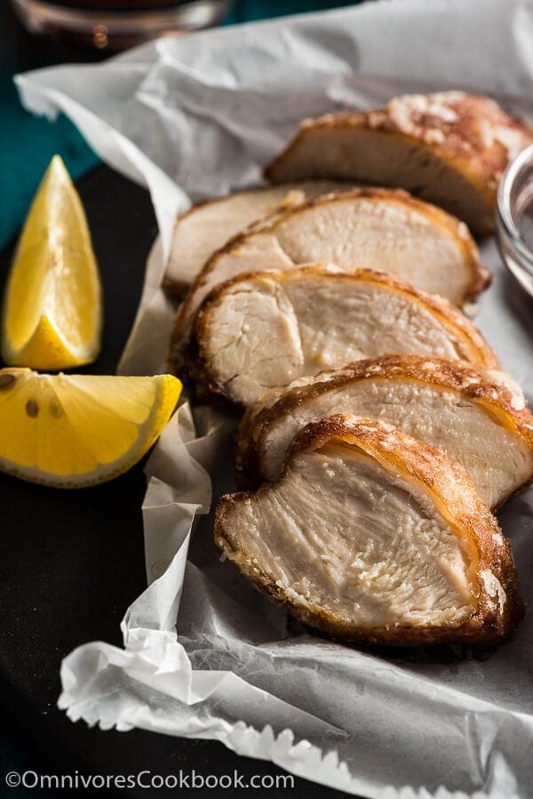 Crispy Chicken without Deep-Frying (香酥鸡) - This recipe offers a new approach to creating crispy and flavorful fried chicken on the stovetop using the minimum amount of oil. | omnivorescookbook.com