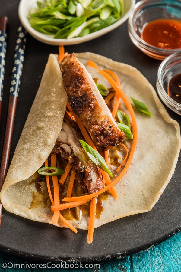 Crispy Chicken without Deep-Frying (香酥鸡) - This recipe offers a new approach to creating crispy and flavorful fried chicken on the stovetop using the minimum amount of oil. | omnivorescookbook.com