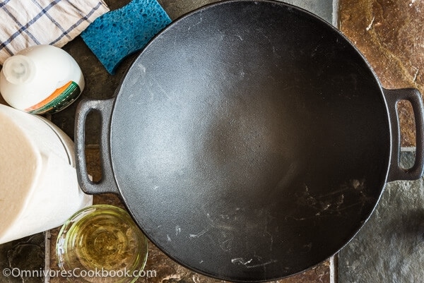 How to Season Cast Iron Pans | omnivorescookbook.com