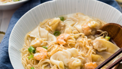 Cantonese Wonton Noodle Soup (港式云吞面) Recipe + Video - You can make a hearty bowl of wonton noodle soup at home, and it’ll be even better than in a Chinese restaurant!