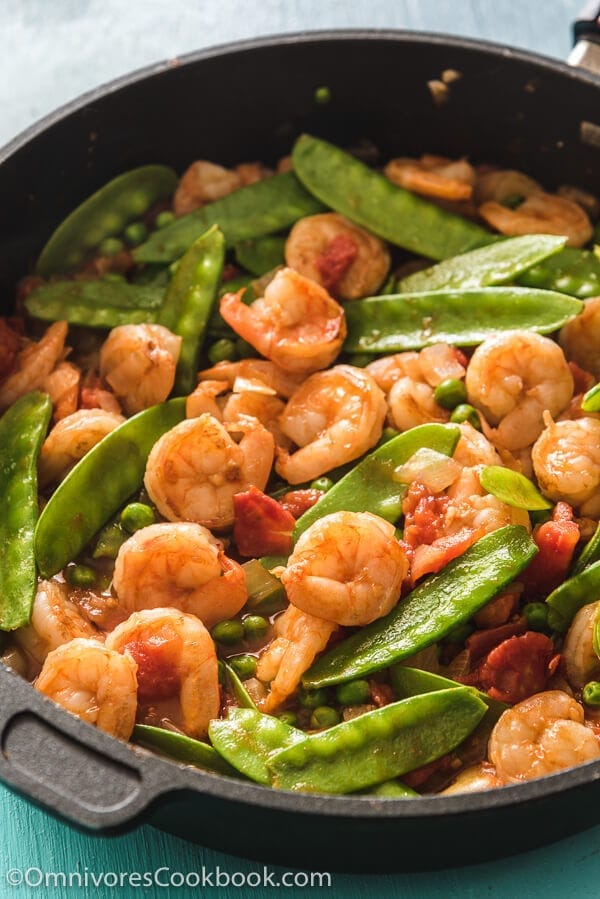 Tomato Shrimp Stir Fry Recipe (番茄炒虾仁) - A classic homestyle Chinese dish that requires 15 minutes to get ready and guarantees the freshest results.