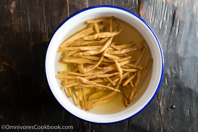 Rehydrated dried lily flowers