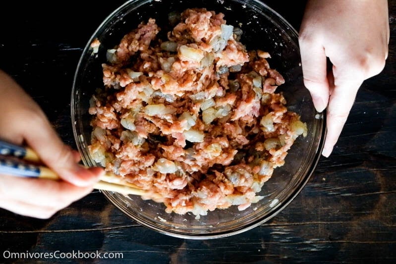 Everything you need to know about making dumpling dough, dumpling filling, workflow, and how to cook and store, with step-by-step photos and video.