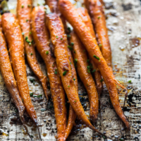 These miso glazed carrots are a perfect side for your dinner!