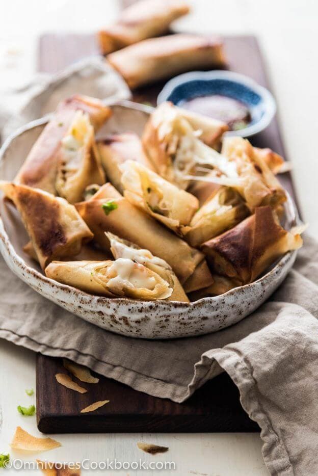 Cheesy Shrimp Baked Spring Rolls - Omnivore's Cookbook