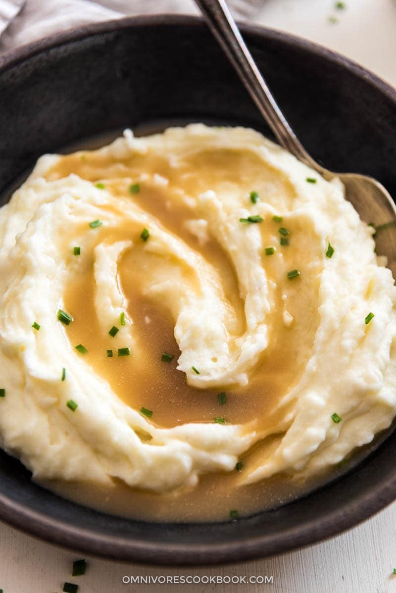 Find the secrets of how to cook silky, light and creamy restaurant-style mashed potatoes in your own kitchen!