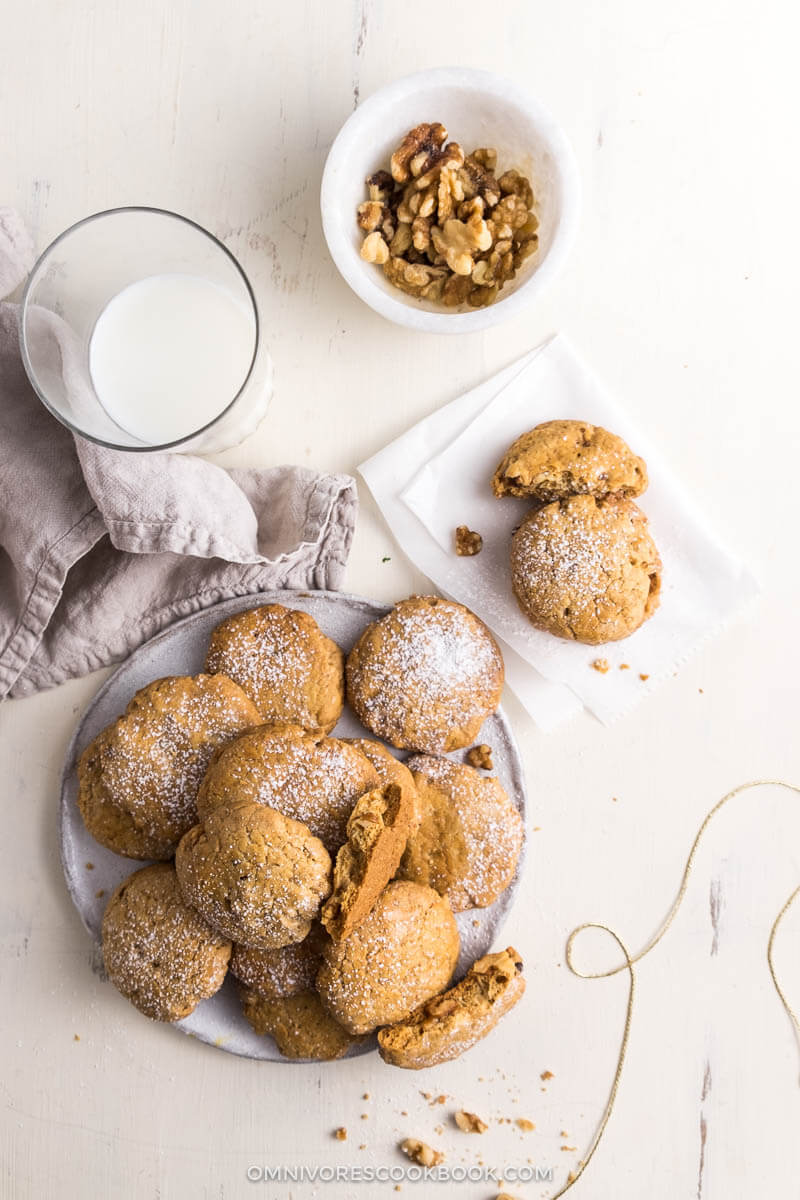  Questi biscotti in noce in stile cinese presentano una consistenza croccante e friabile e un aroma di noce celeste.