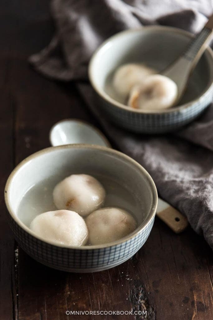 Tang Yuan (Sweet Rice Balls with Peanut Butter Filling) | Omnivore's