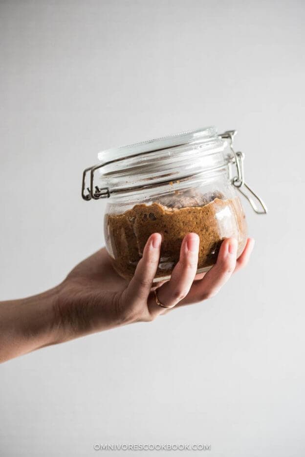 Homemade Vegetarian Oyster Sauce (Vegan Stir Fry Sauce) Omnivore's