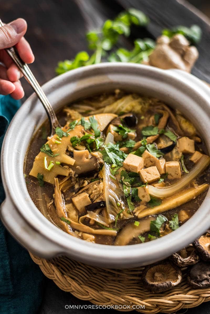 How to Host a Vegetarian Hot Pot Party - Omnivore's Cookbook