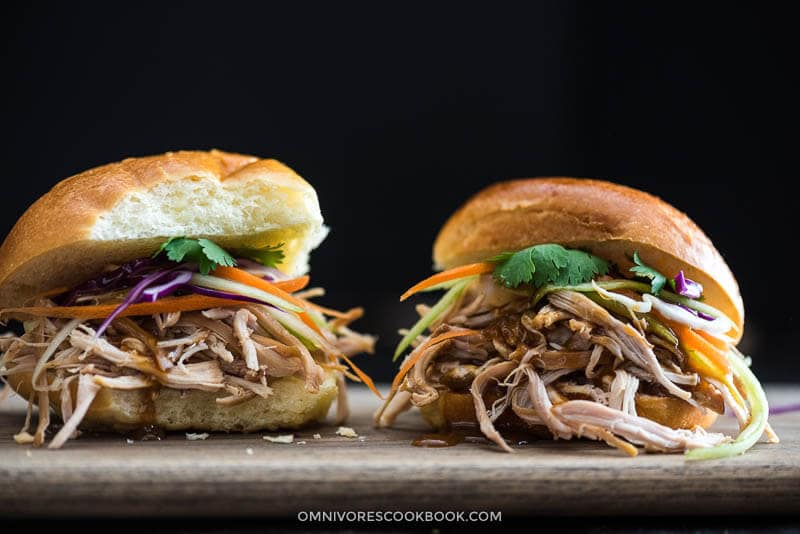 Slow Cooker Honey Garlic Chicken Sliders Cooking Process